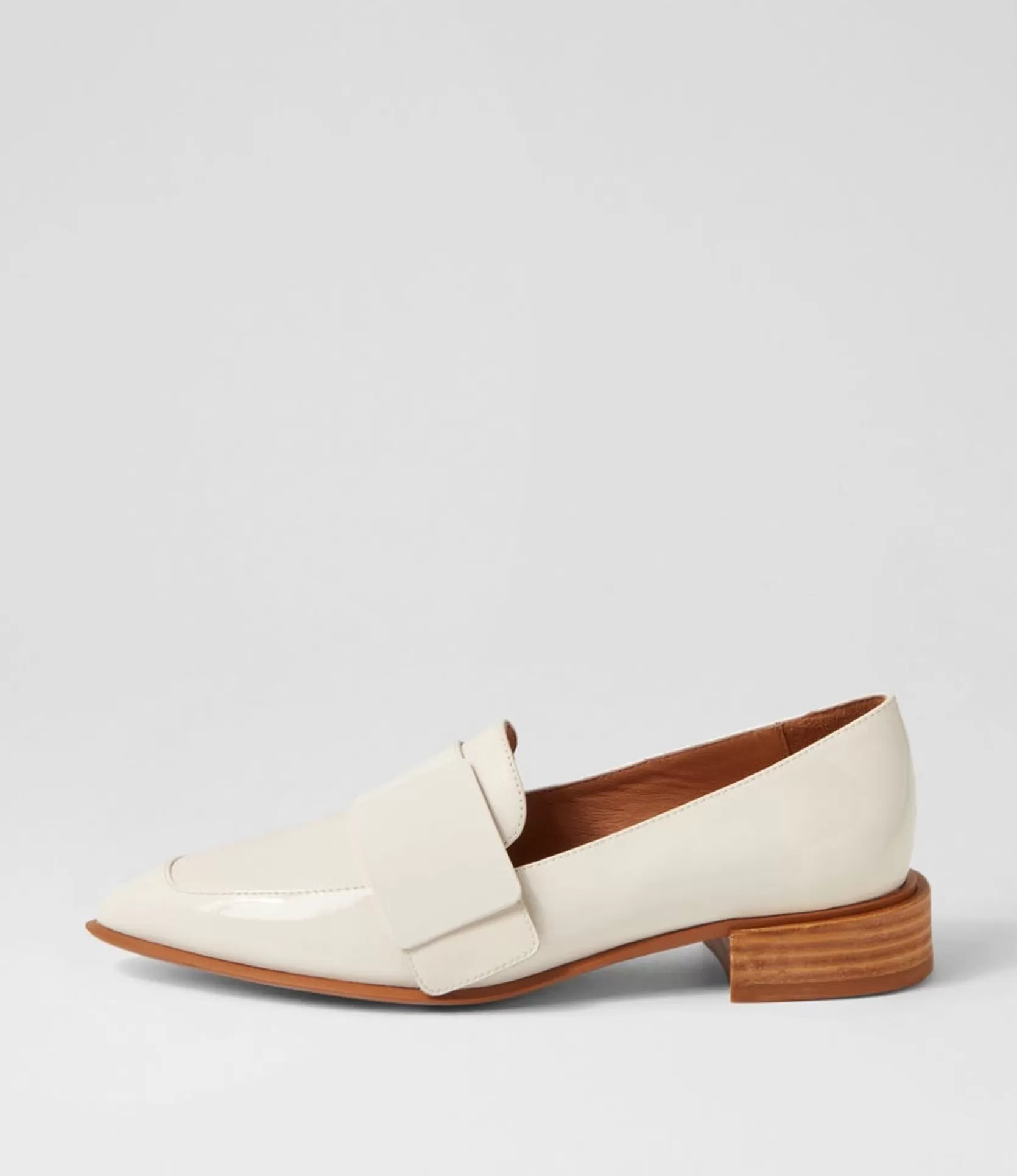Online Easey Ivory Patent Leather Loafers Women Loafers