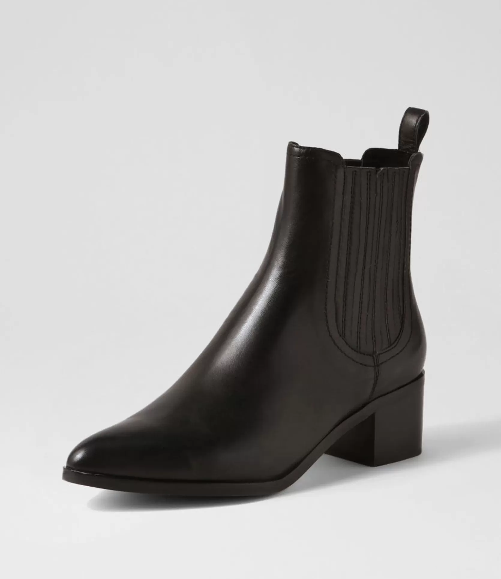 Best Sale Syma Black Leather Chelsea Boots Women Ankle Boots
