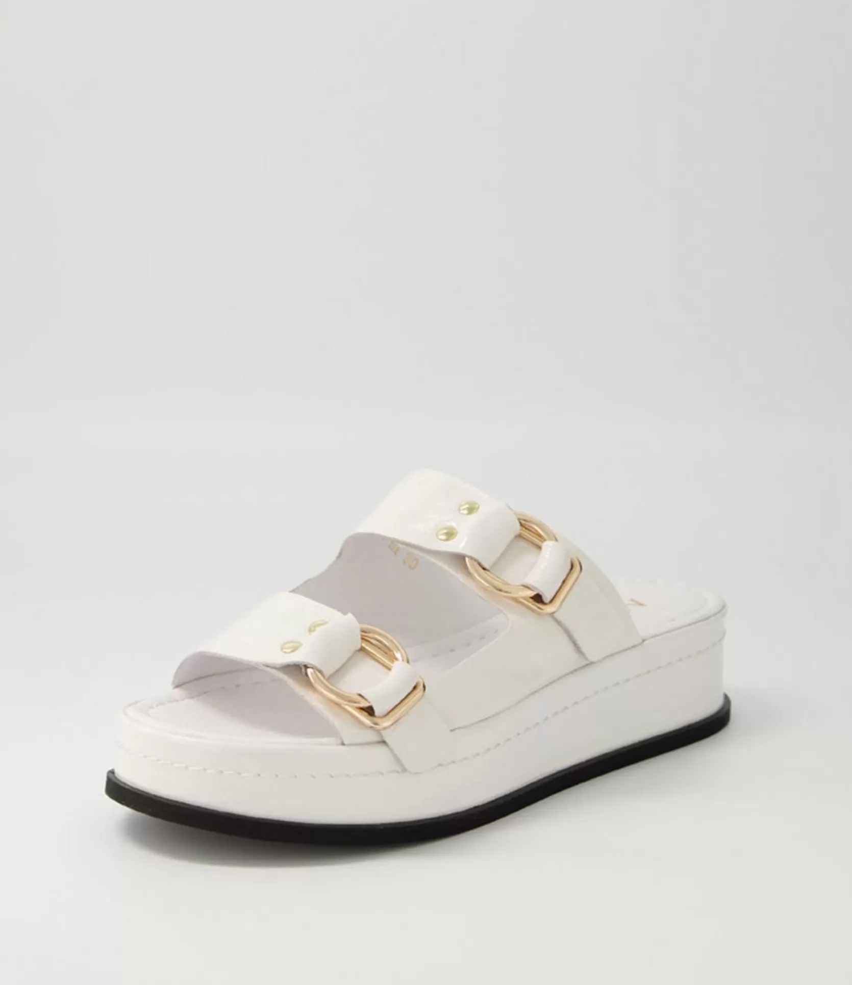 Hot Wandery White Wrinkle Patent Sandals Women Sandals