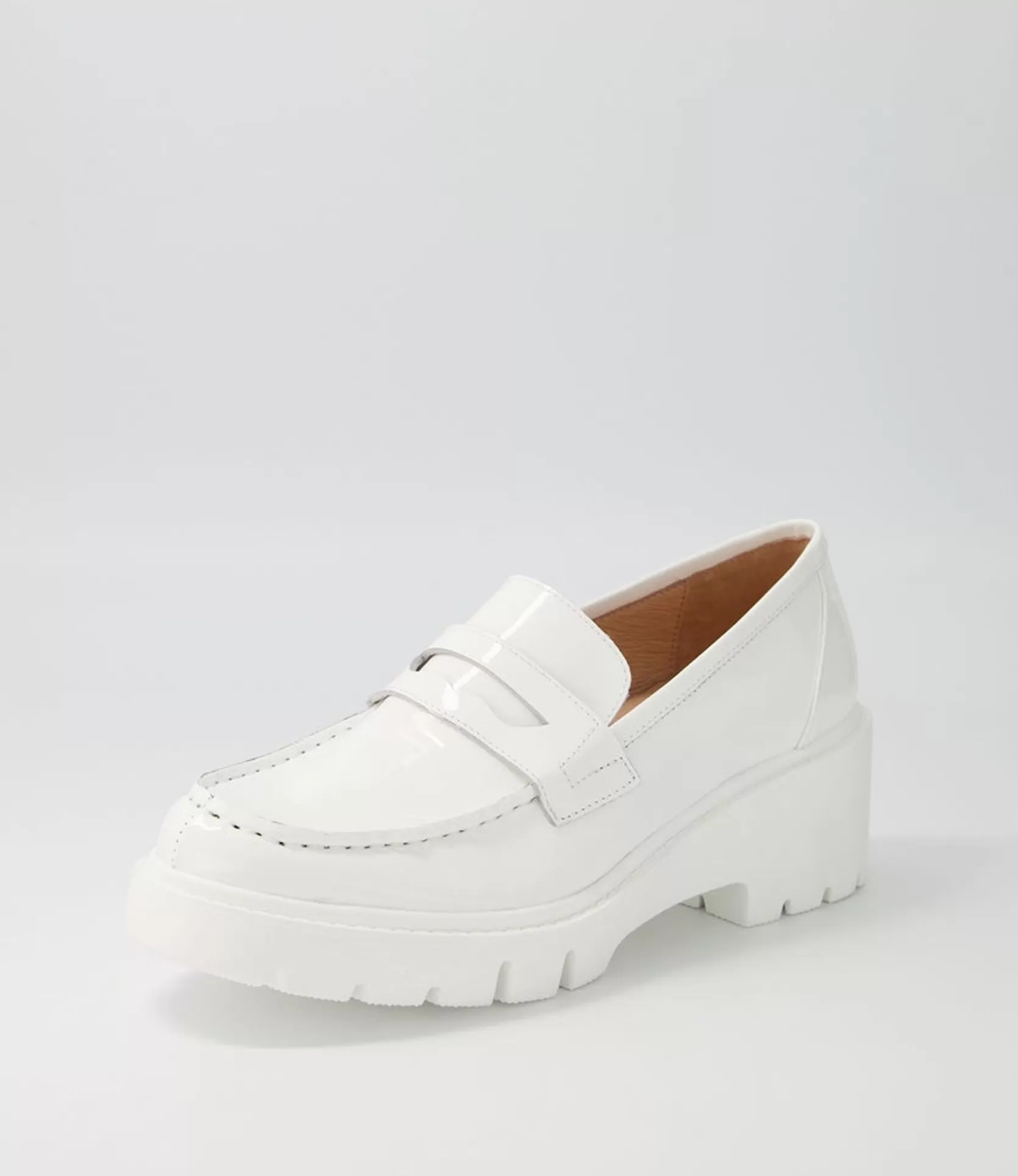 Discount Xana White Patent Leather Heels Women Loafers